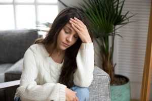 migraines-self-help-tips-and-a-natural-solution